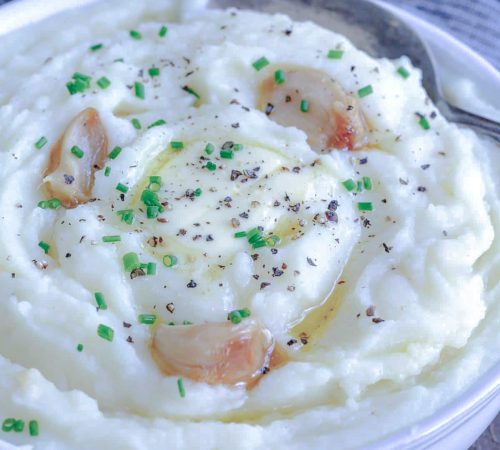 roasted-garlic-mashed-potatoes-7-3.jpg